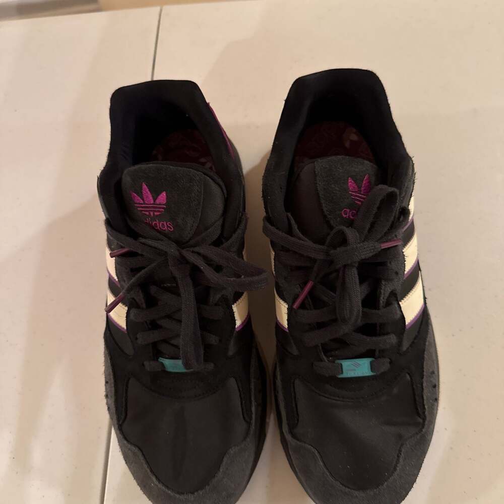 Adidas Retropy F90 'Black Magenta' Sneakers